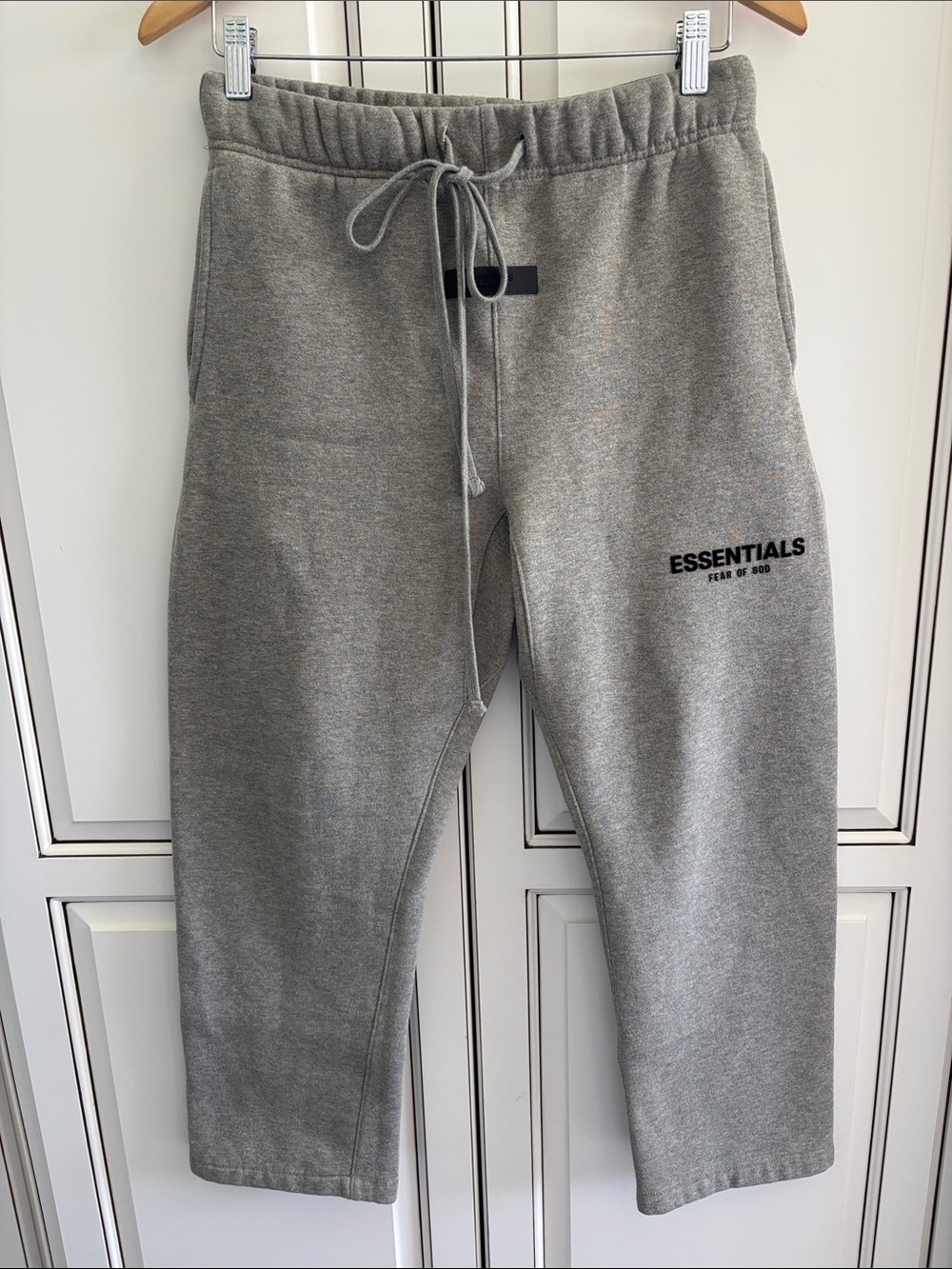 Fear of God Essentials Relaxed Sweatpants Dark Oatmeal $90 Comfort Mens XS Flaw